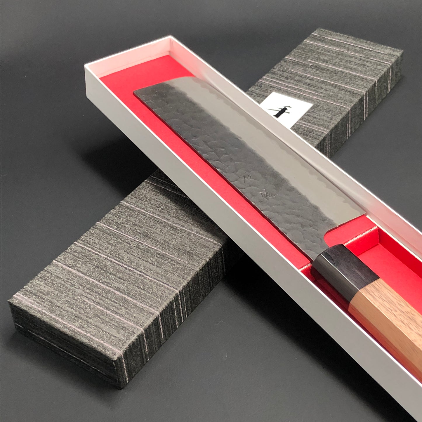 Nakiri 165 mm (6.5 in) Aogami Super Black Hammered Finish Double-Bevel