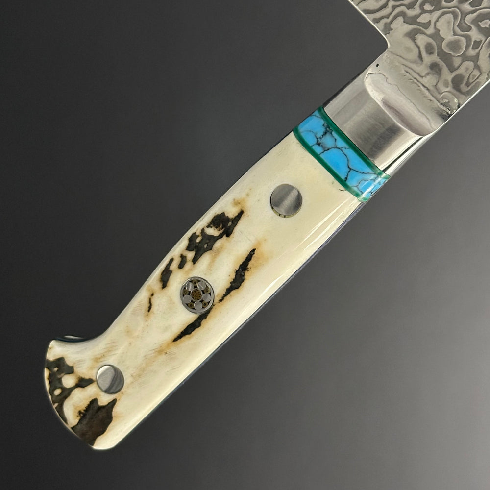 
                  
                    SC Santoku 180mm (7in) VG10 Stainless Steel 33 Layers Damascus Double-Bevel Stag Handle
                  
                