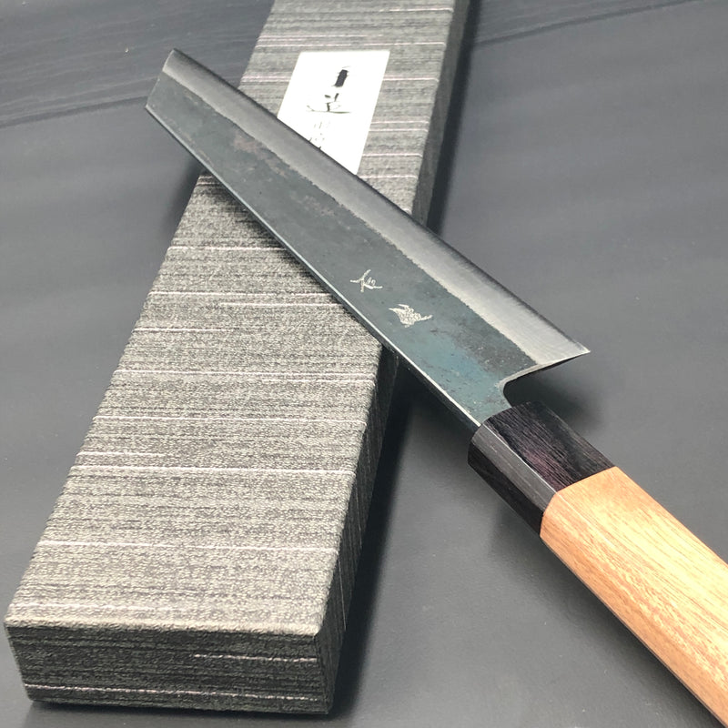 A Beginner's Guide to Japanese Knife Finishes: Kurouchi, Damascus
