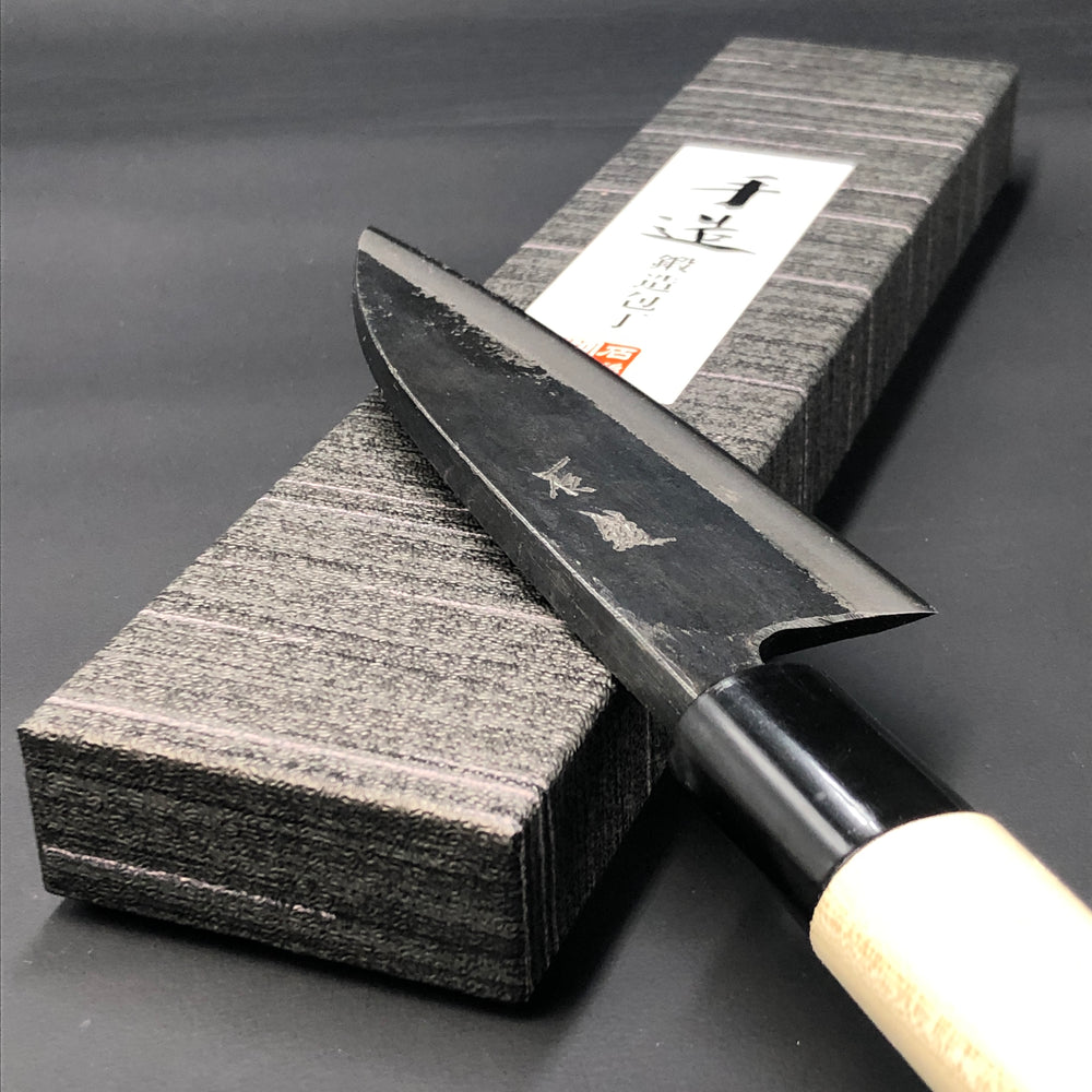 
                  
                    Deba Kuro-Uchi 120 mm (4.7 in) Aogami (Blue) #2 Double-Bevel
                  
                