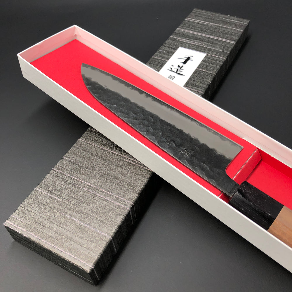 
                  
                    Santoku Black Stainless 165 mm (6.5 in) Aogami Super Hammered Finish Double-Bevel Walnut Octagonal type
                  
                